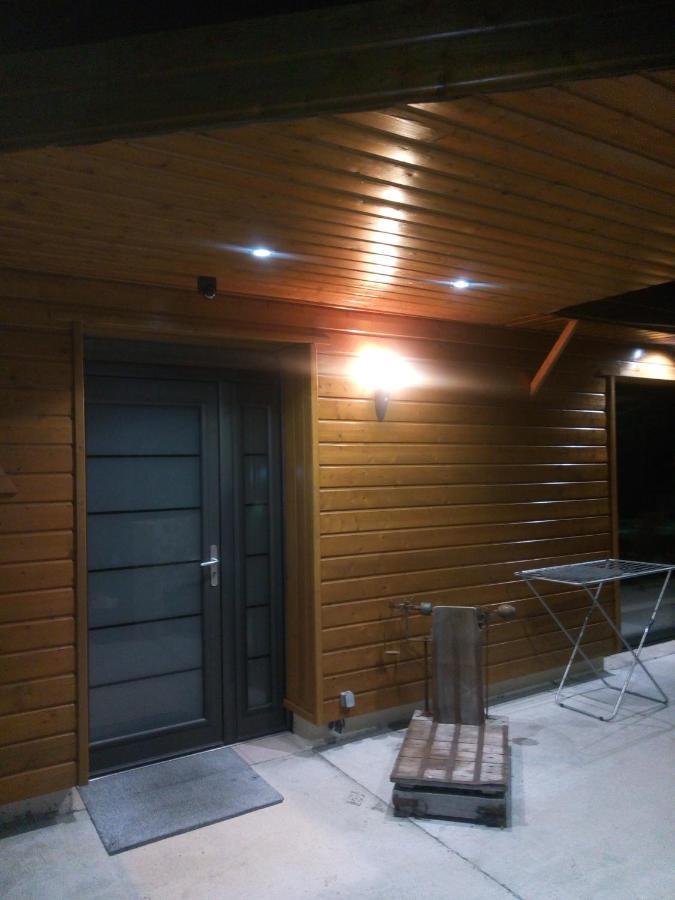 La Chambre Du Clos Barriant Sereilhac Buitenkant foto